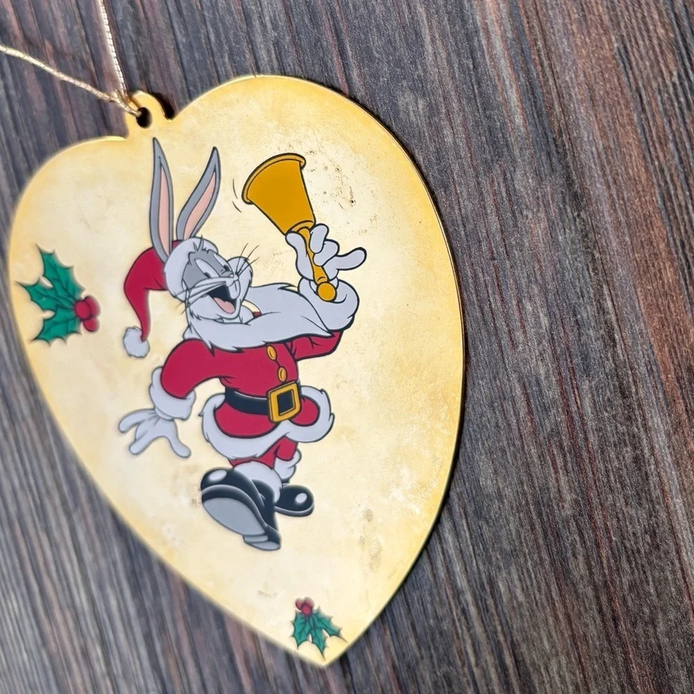 1997 Warner Bros. Looney Tunes Bugs Bunny Santa Gold Heart Christmas Ornament
